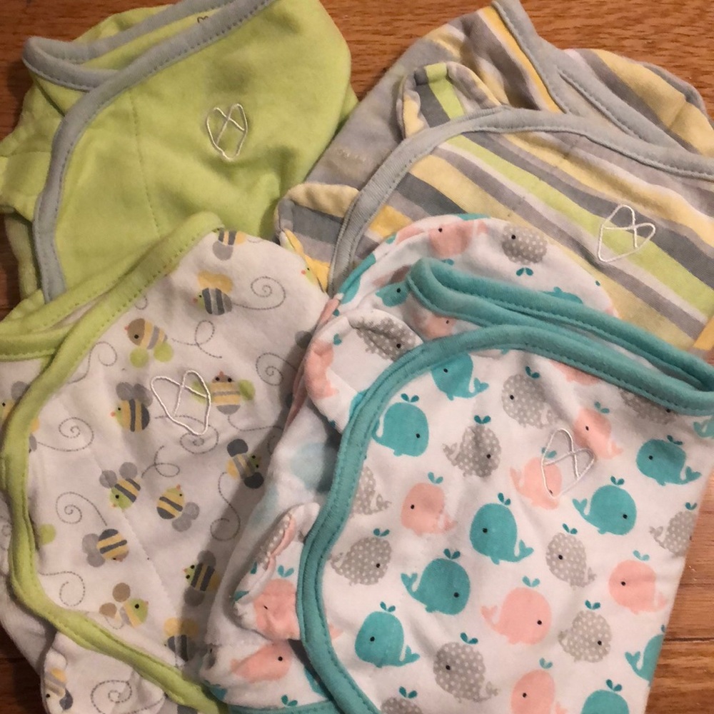 SwaddleMe: (4) Sm/M swaddles.